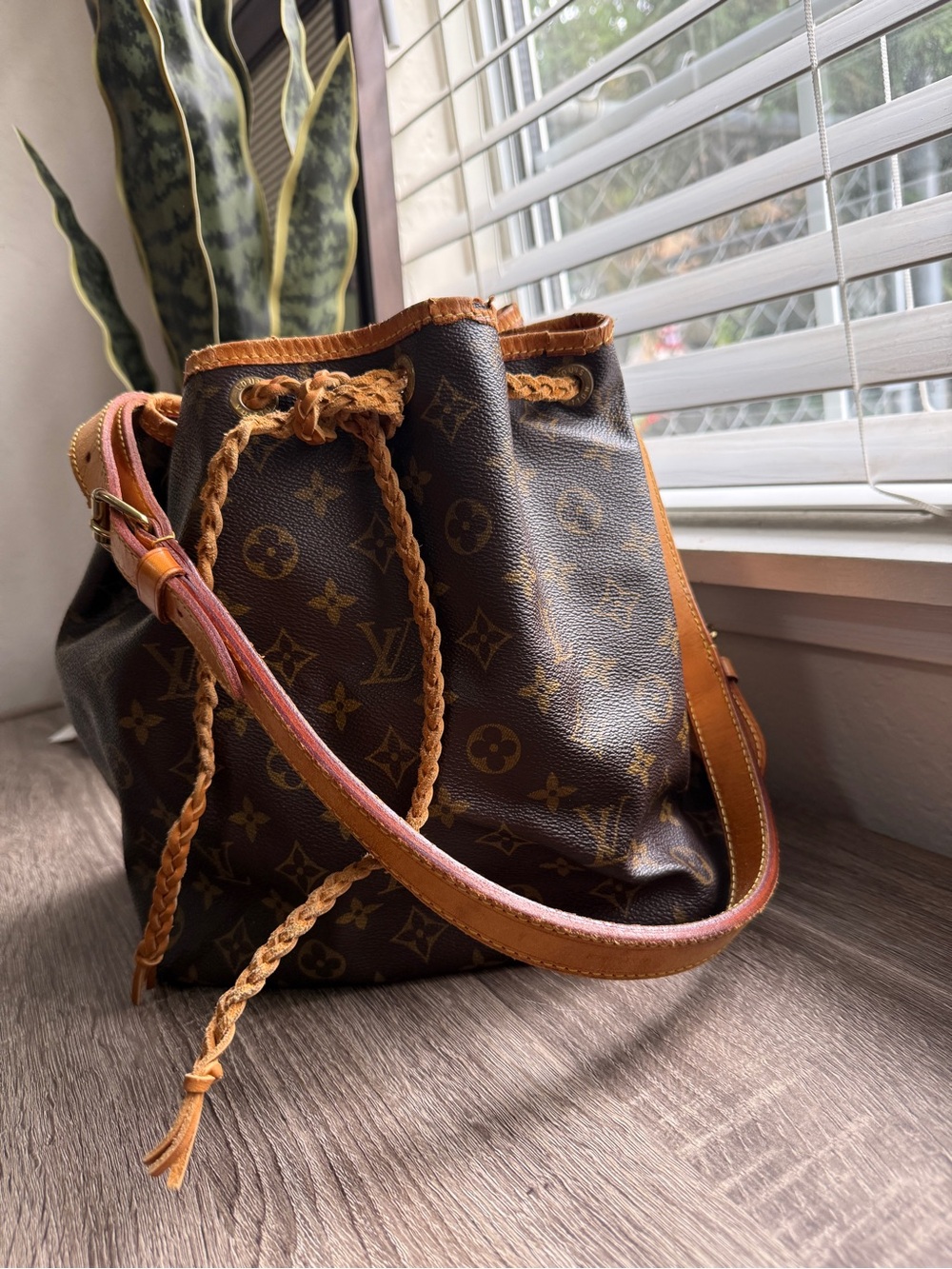 Louis Vuitton Monogram Bucket Shoulder Bag in Brown and Tan
